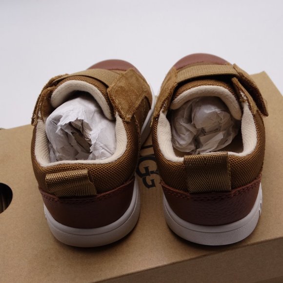 UGG Kids RENNON LOW Size 6 New In Box - Picture 3 of 6